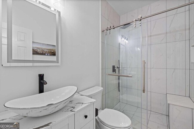 Building Photo - 4228 Laurel Creek Ct SE