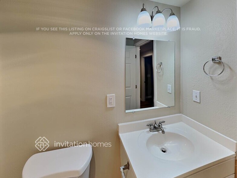 Building Photo - 6110 167th Pl SW