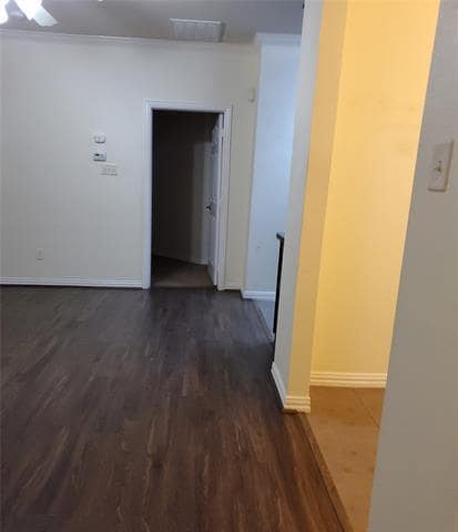 Building Photo - 3015 Tudor Ln