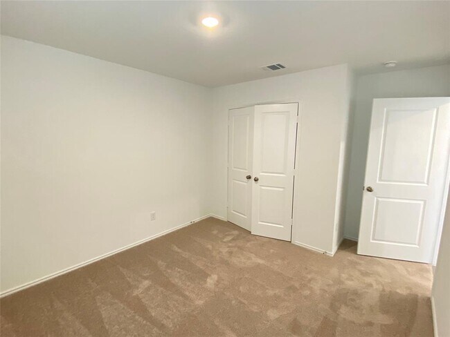 Building Photo - 1332 Aquilla Dr