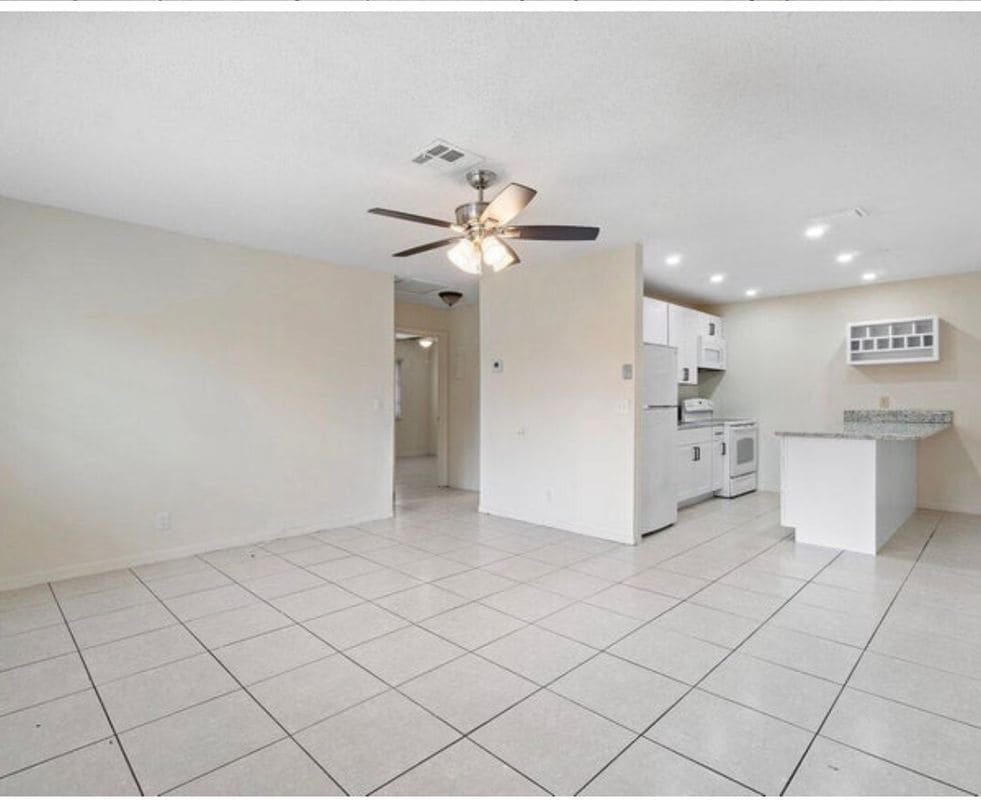 Building Photo - 5854 Kumquat Rd