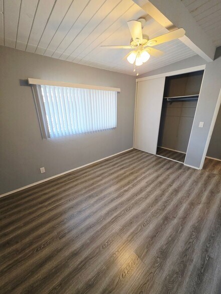 Building Photo - 4133 La Crescenta Ave