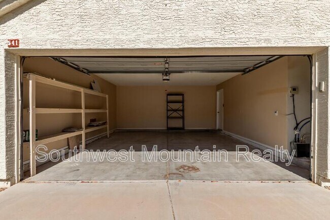 Building Photo - 541 N Granite St