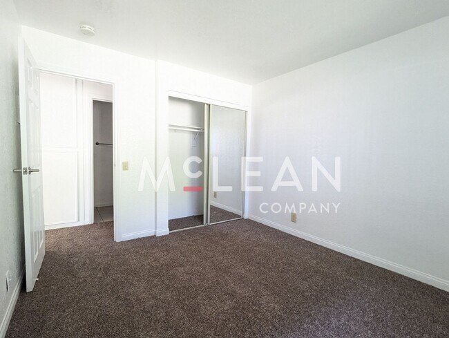 Building Photo - **Charming Unfurnished Condo in Palm Sprin...