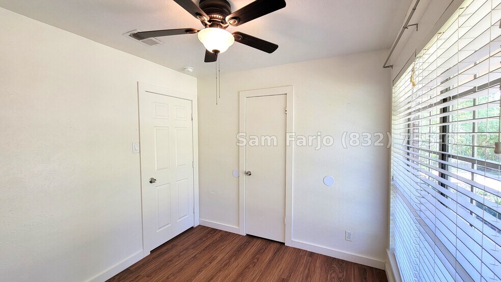 Building Photo - 2100 Hill Top Ct