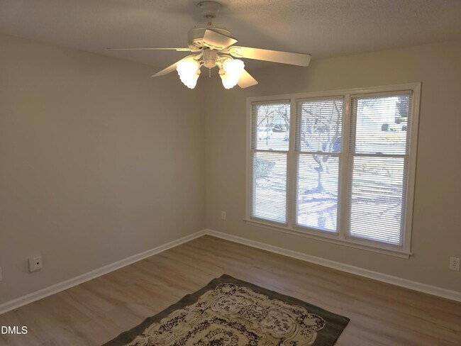 Building Photo - 2811 Edridge Ct