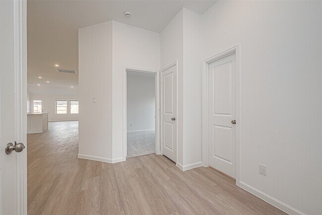 Building Photo - 27122 Angel Creek Ln