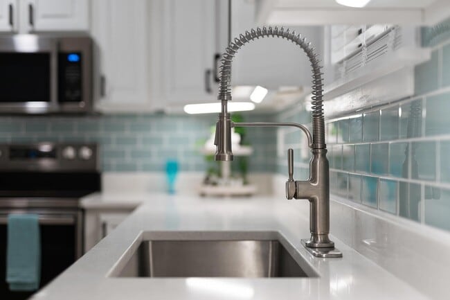 Building Photo - 5968 Capitol Dr