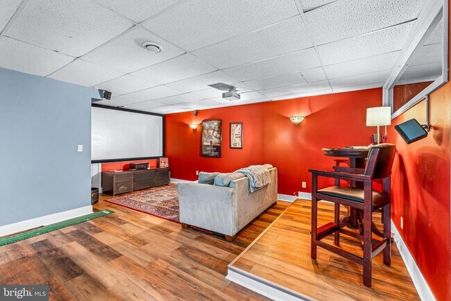 Building Photo - 10870 Hammond Dr