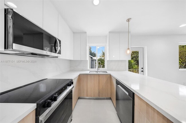 Building Photo - 250 NW 98th St