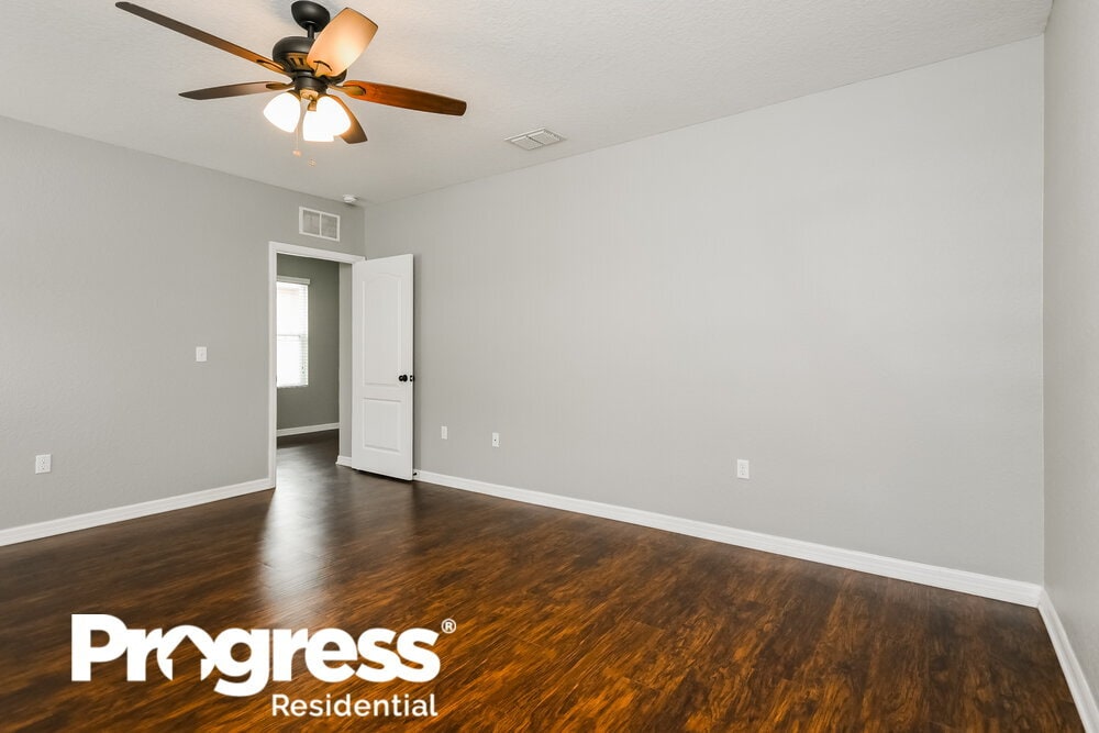 Building Photo - 1744 Wallace Manor Loop