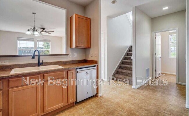 Building Photo - 8099 Elk River View