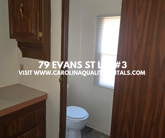 Building Photo - 3 bedroom 2 bath singlewide