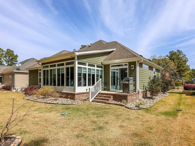 Building Photo - 8853 Smithfield Dr NW