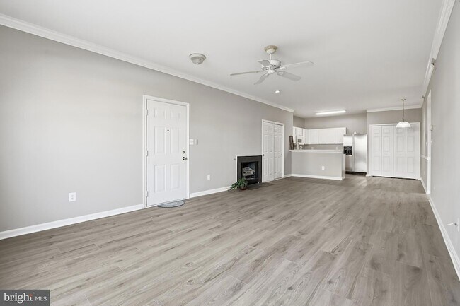 Building Photo - 9212 Azure Ct