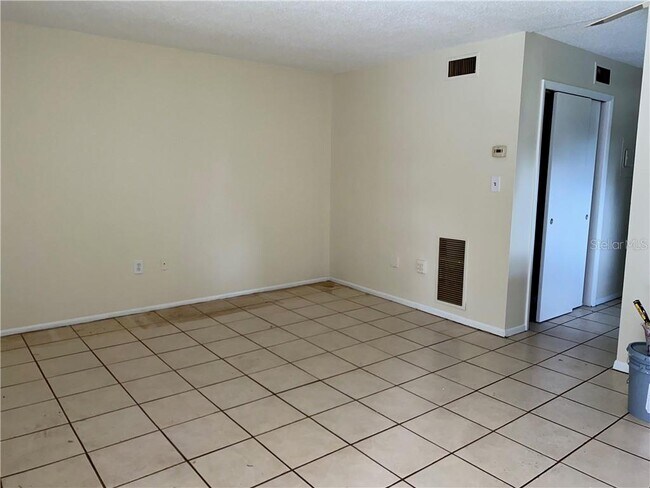 Building Photo - 1616 Redwood St