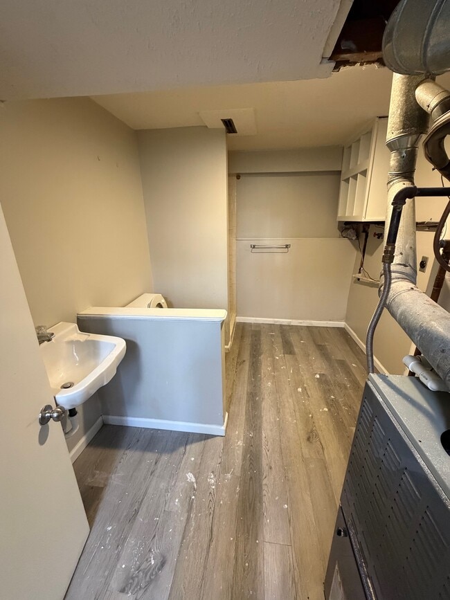 Building Photo - 1426 Northfield Park Blvd