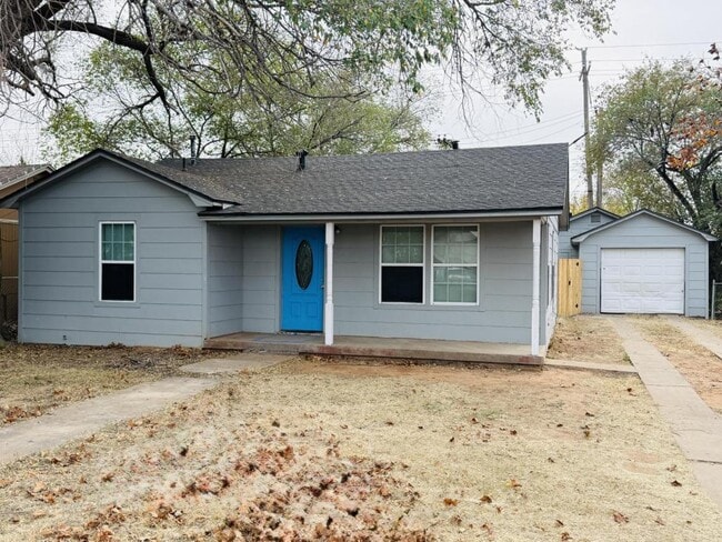 Primary Photo - 2419 35th St