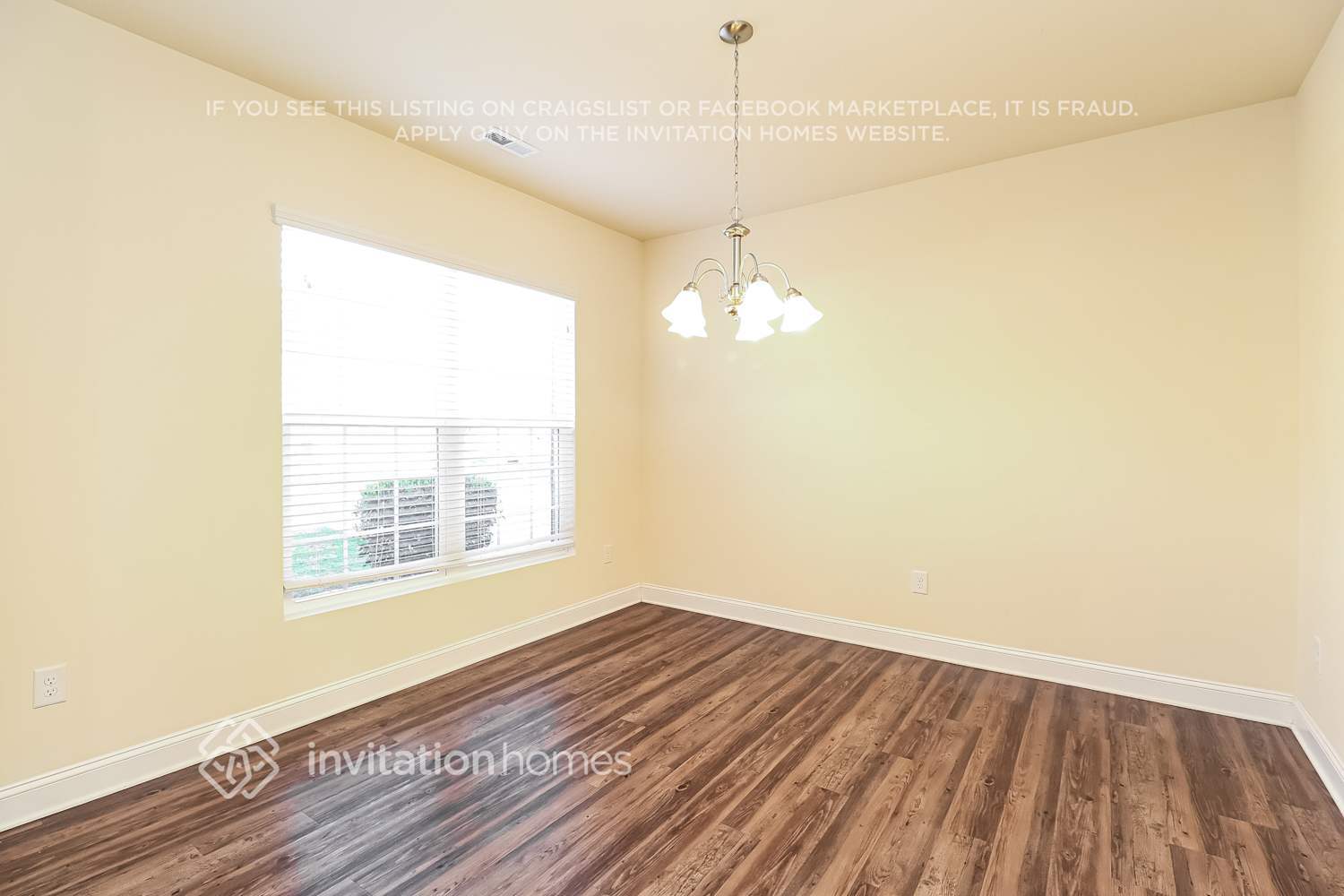 Building Photo - 9849 Maywine Cir