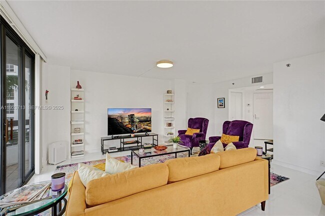 Building Photo - 3600 Mystic Pointe Dr