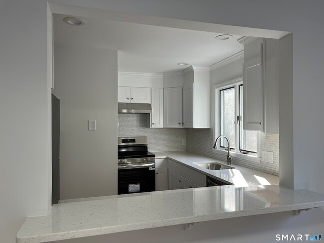 Building Photo - 57 Dean St