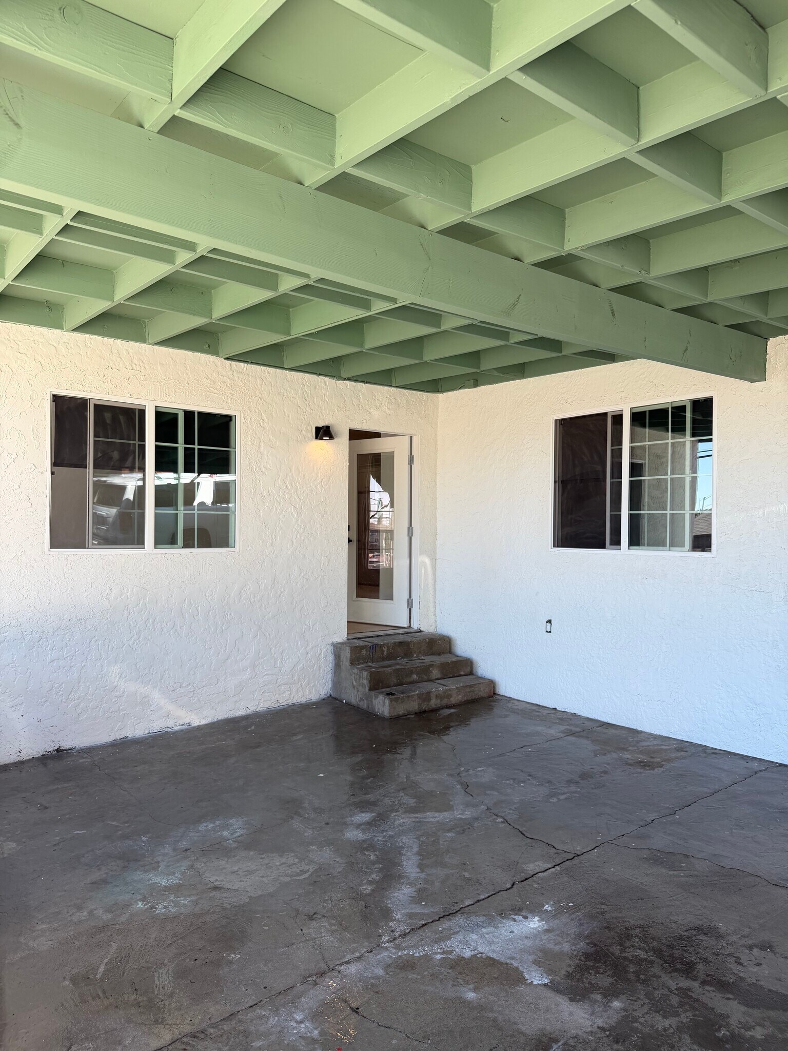 Building Photo - 3205 Ganahl St