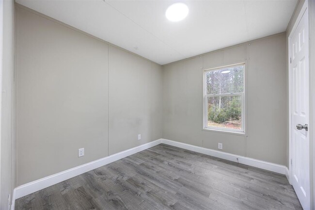 Building Photo - 9935 Baylor Ave