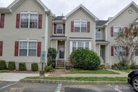 Building Photo - 609 Blossom Cir