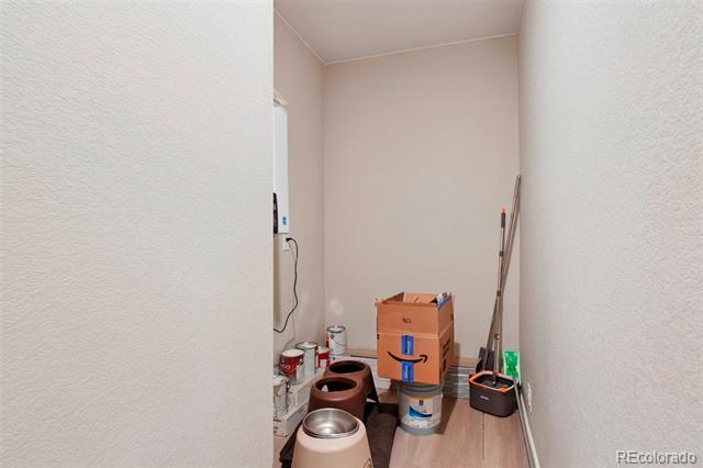 Building Photo - 4140 Lake St