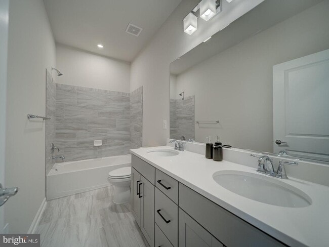 Building Photo - 3512 Biota Ln