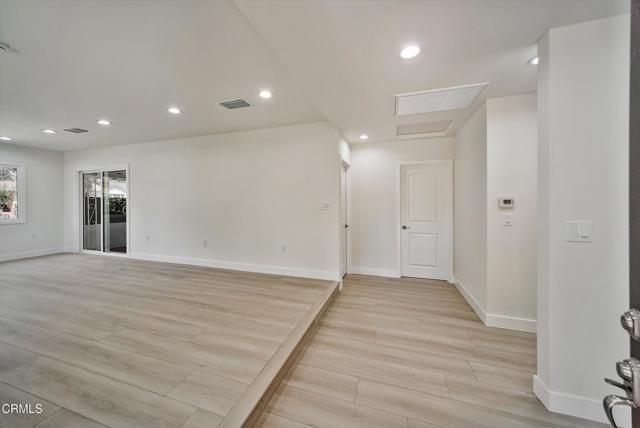 Building Photo - 838 Highland Ave