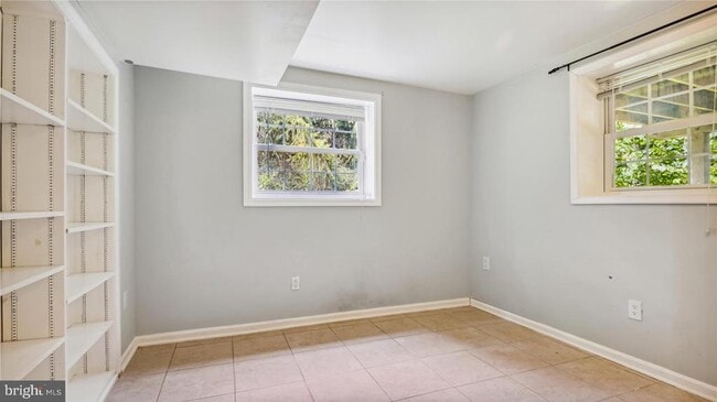 Building Photo - 11573 Hicks Ct