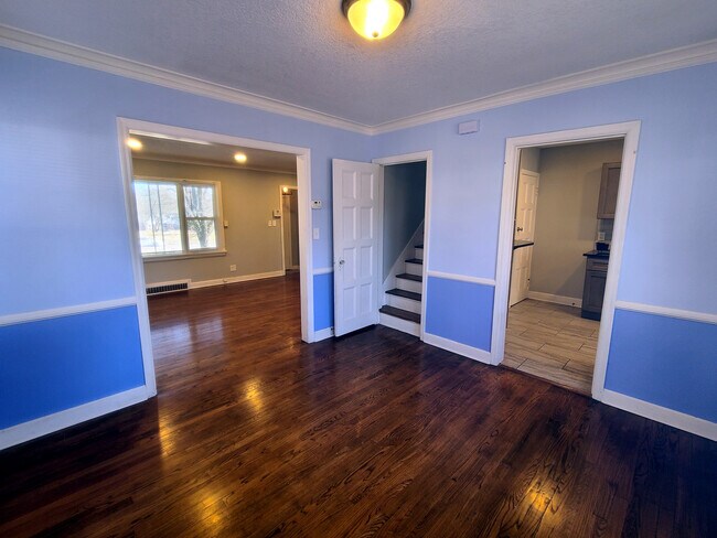 Building Photo - 5830 Paseo Blvd