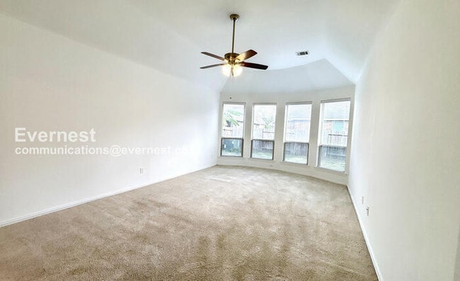 Building Photo - 4811 Sunset Park Ln