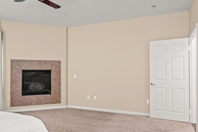 Building Photo - 82013 Cochran Dr