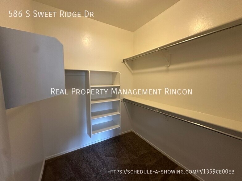 Building Photo - 586 S Sweet Ridge Dr