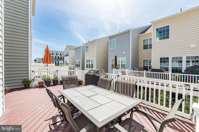 Building Photo - 43583 White Cap Terrace