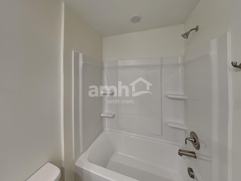 Building Photo - 2538 Feather Crst Dr