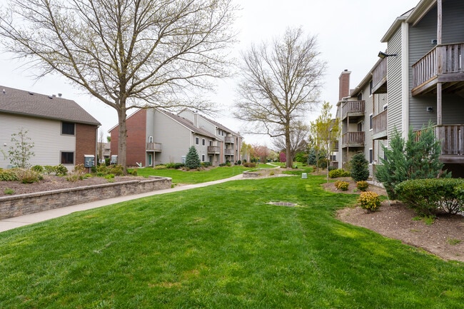 Primary Photo - 5011 Ravens Crest Dr