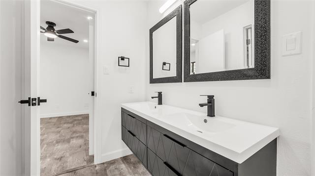 Building Photo - 2405 Bennington Ct