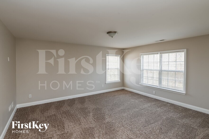 Building Photo - 5330 Talus Trace Ln