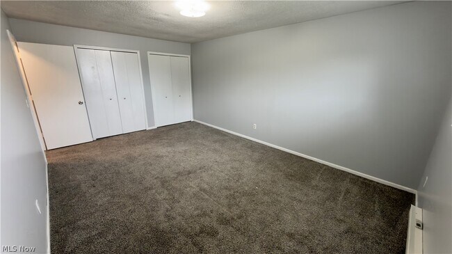 Building Photo - 229 Brunswick Dr