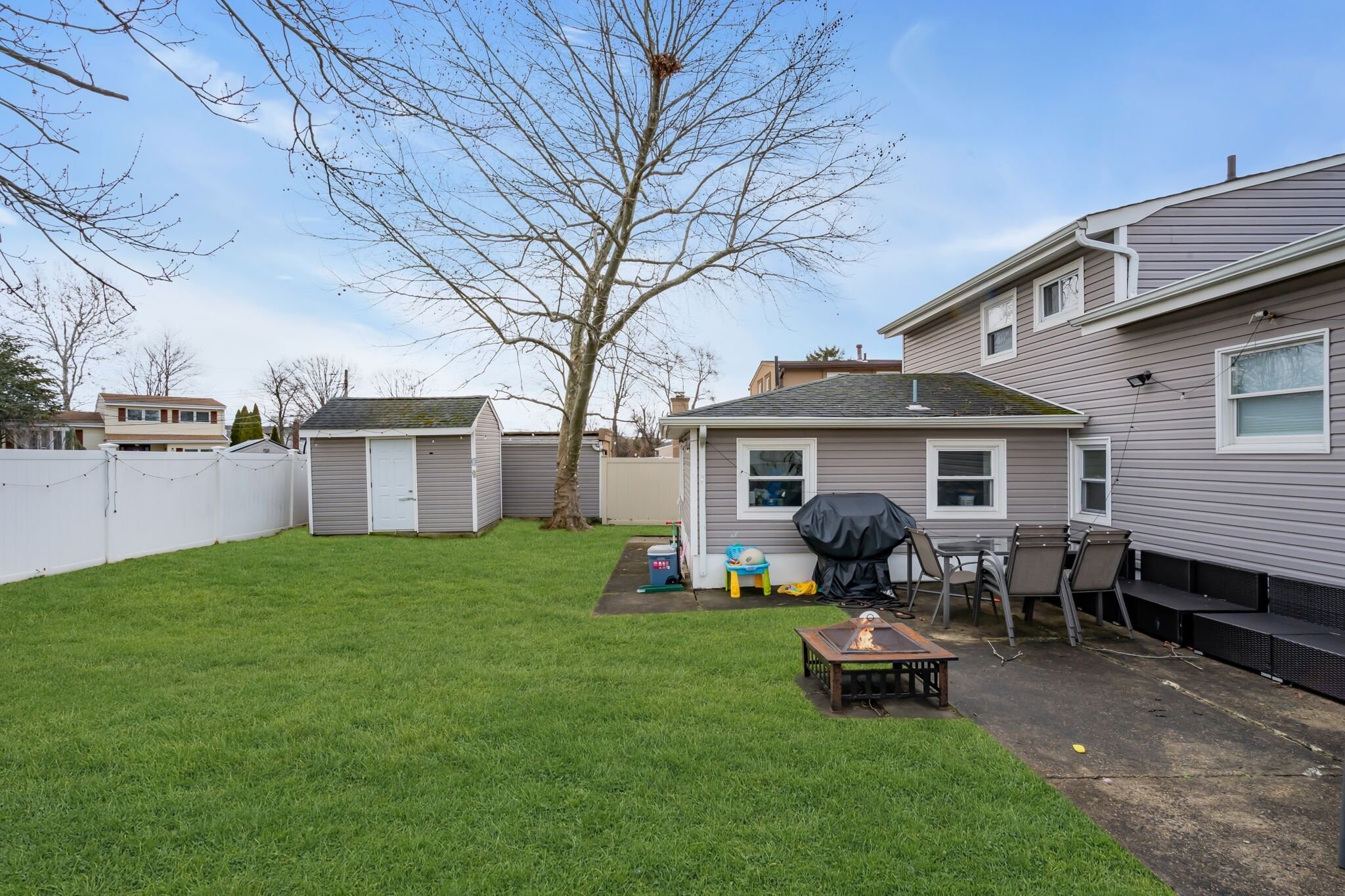 Building Photo - 56 Grace Dr