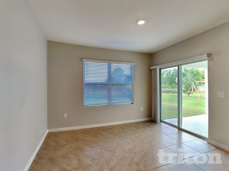 Building Photo - 5765 Arlington River Dr.