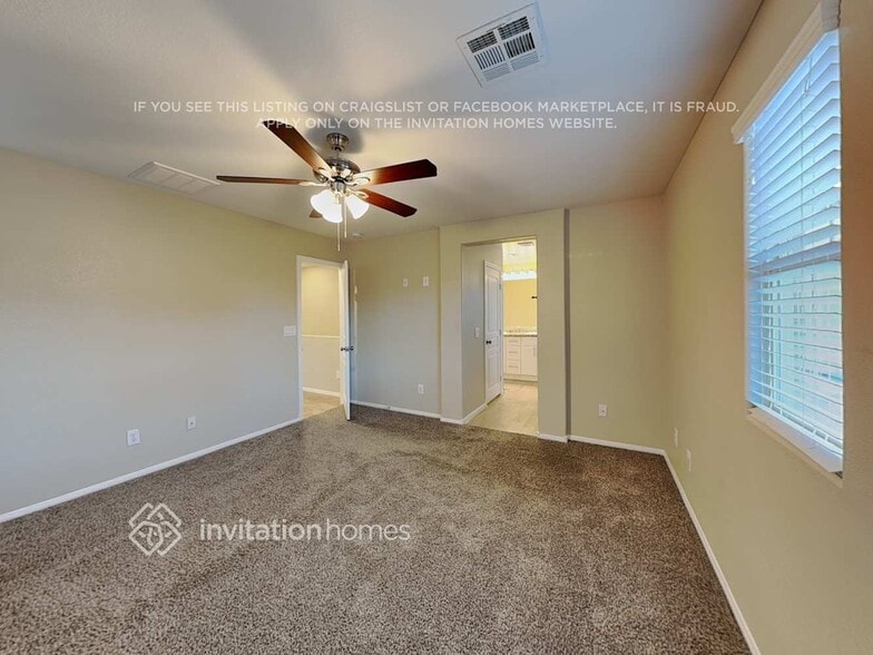 Building Photo - 10818 Beach House Ave