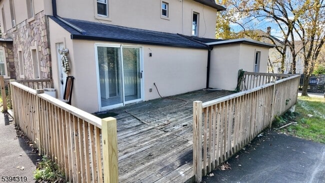 Building Photo - 236 W Mt Pleasant Ave