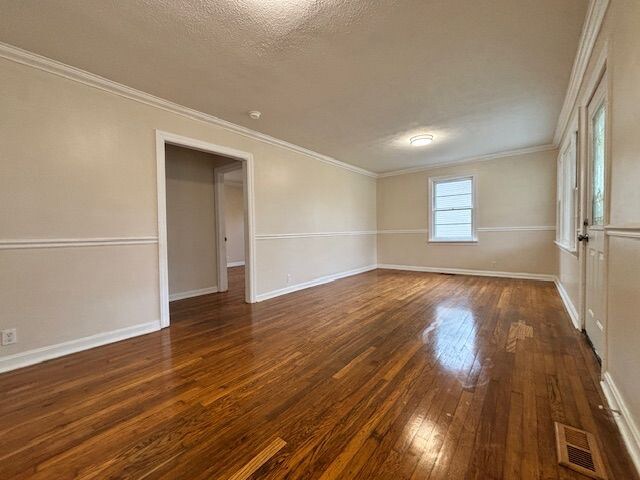 Building Photo - 303 Willow St