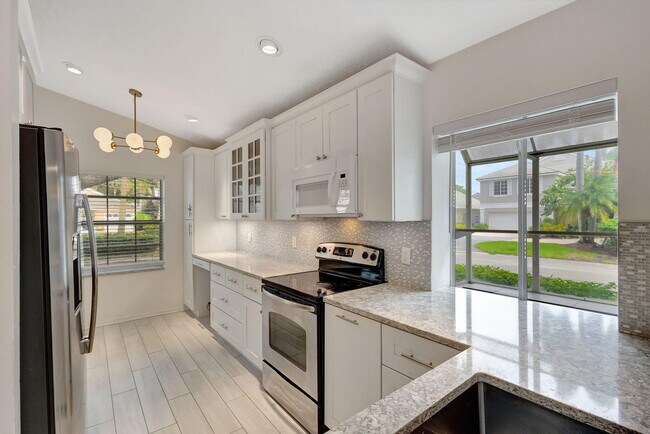 Building Photo - 15 Admirals Ct