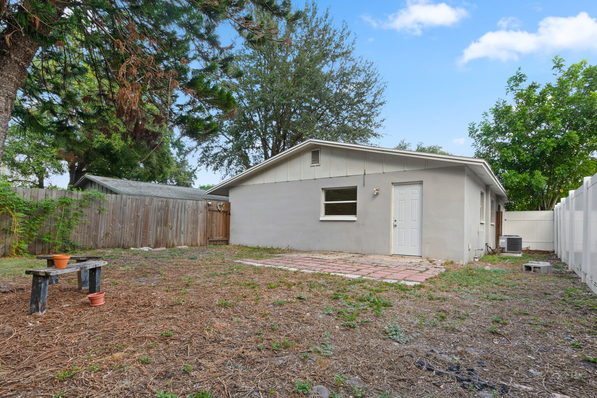 Building Photo - 15718 Morgan St