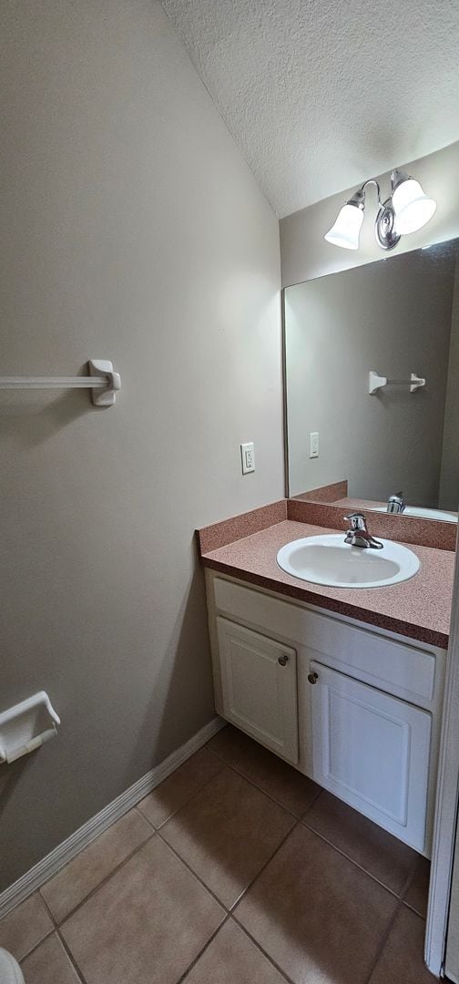 Building Photo - 2 Bedroom Townhouse in Cypress Landing – Available Now! $1299